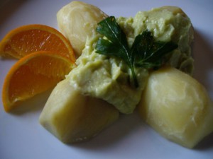 kartofelj s sousom iz avokado 300x225 День 399. Картофель с соусом из авокадо
