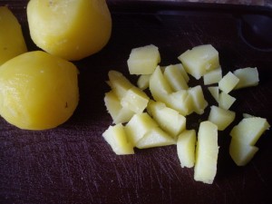 режем картошку