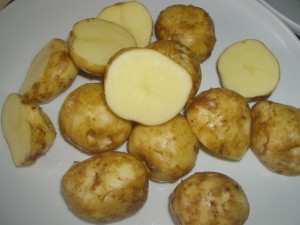 моем картошку
