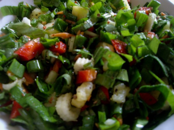 zeleni salat s 4eremwoj
