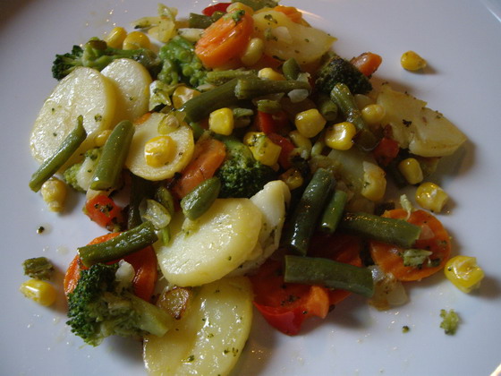 салат с замороженными овощами